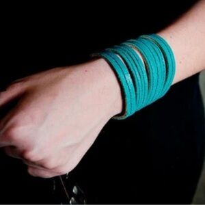 Vintage Cuff turquoise Bleu Leather bracelet